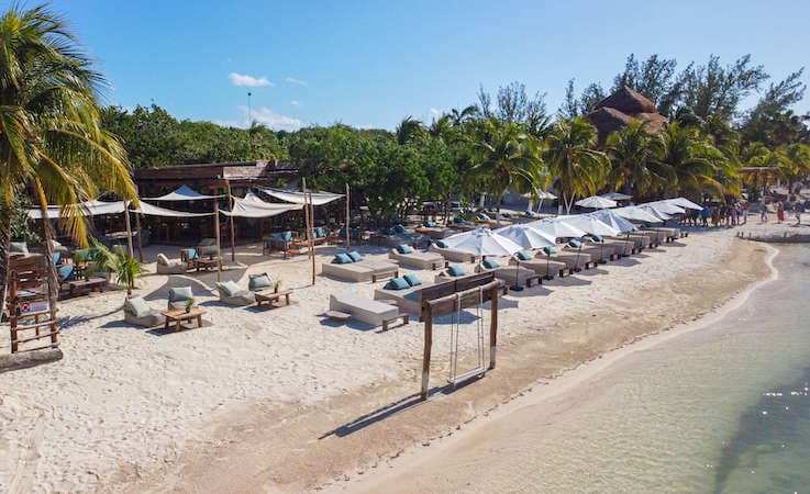 Amazona Beach Club — foto 1 de 5