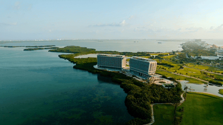 Hyatt Vivid Grand Island — foto 1 de 5