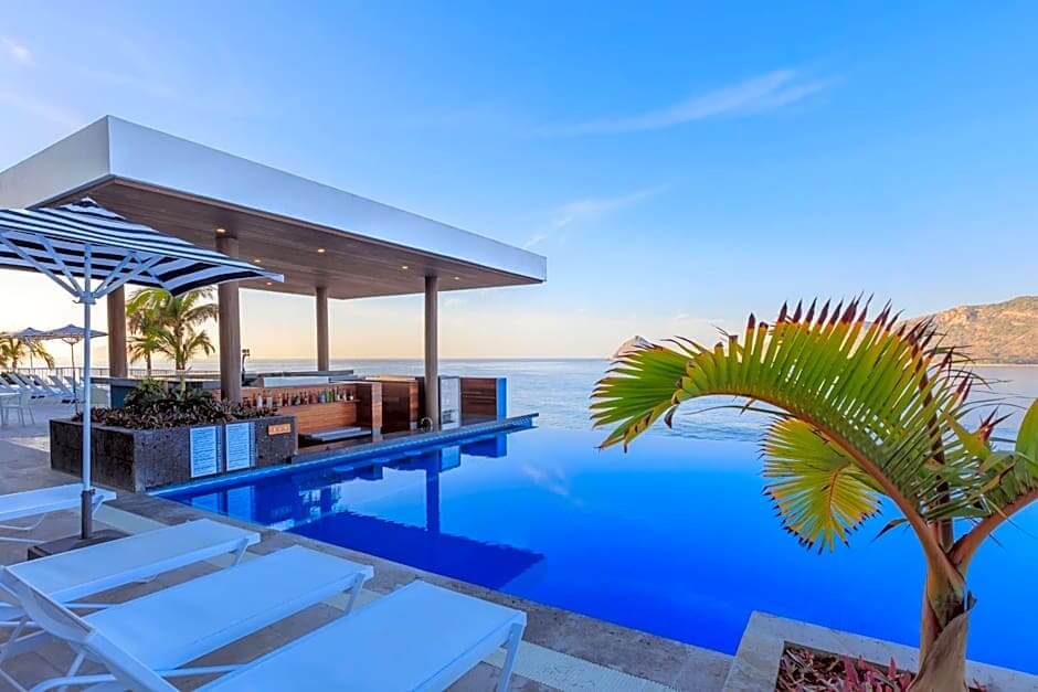 Courtyard by Marriot Mazatlan Beach Resort — foto 2 de 5